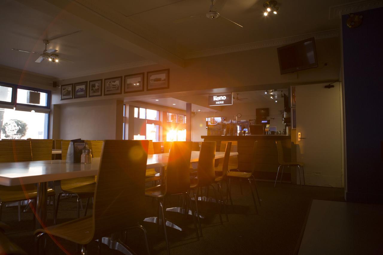 Beach Hotel Burnie Extérieur photo