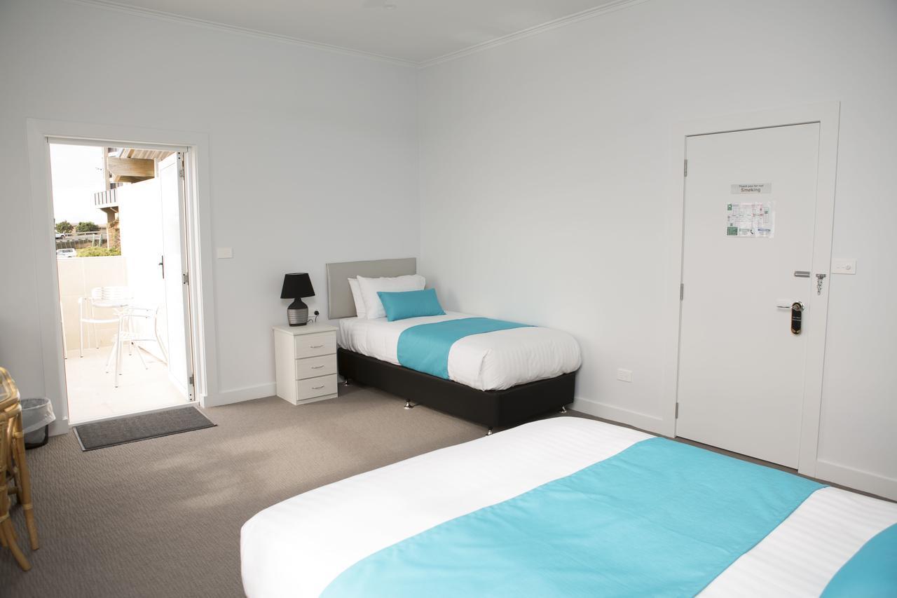 Beach Hotel Burnie Extérieur photo